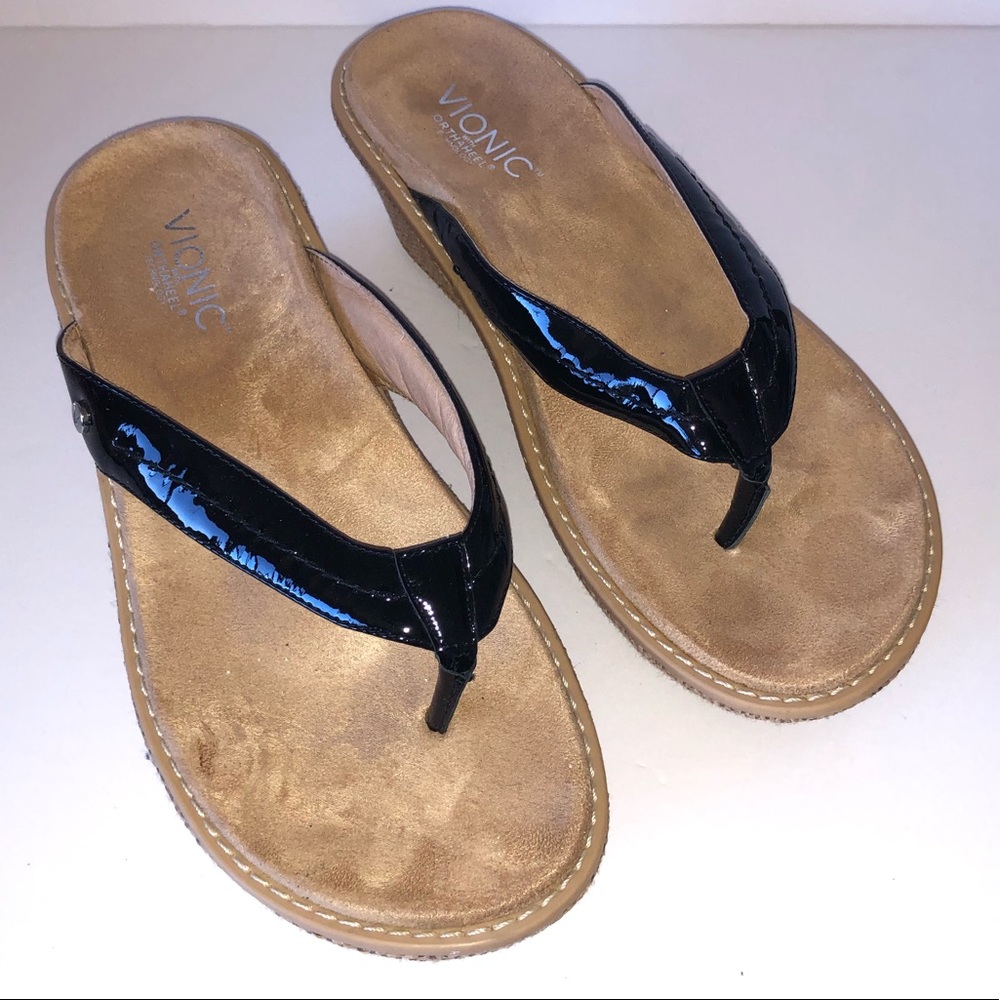 VIONIC Black Thong Sandal